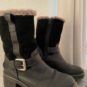 Overland Sheepskin Boots: Elegant Black Winter Boots with Fur Trim